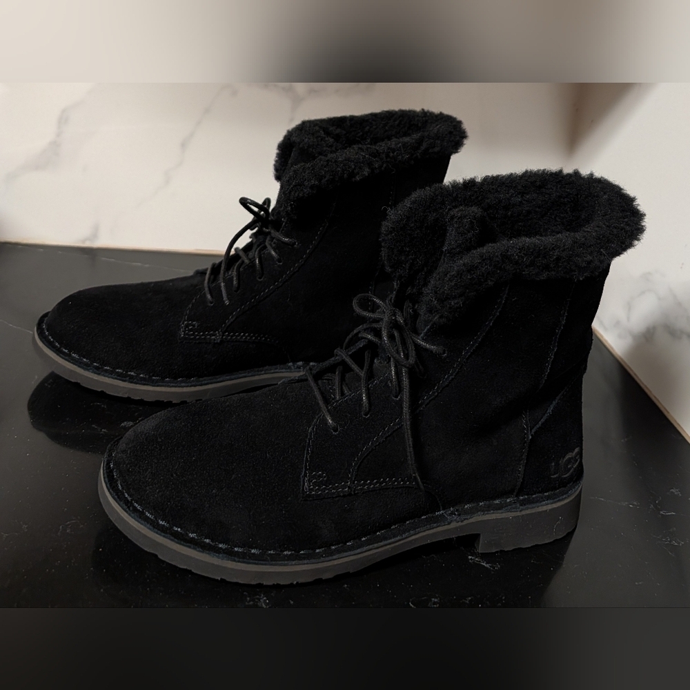 UGG Quincy Suede Shearling Lined Lace-Up Ankle Boots NIBox Size 8 MSRP $170 - Picture 4 of 10